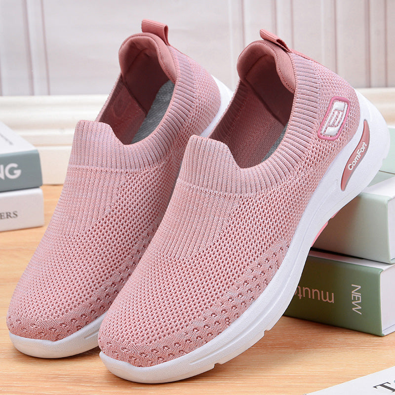 Summery Pink Flats: Sporty Style and Elegant Comfort United