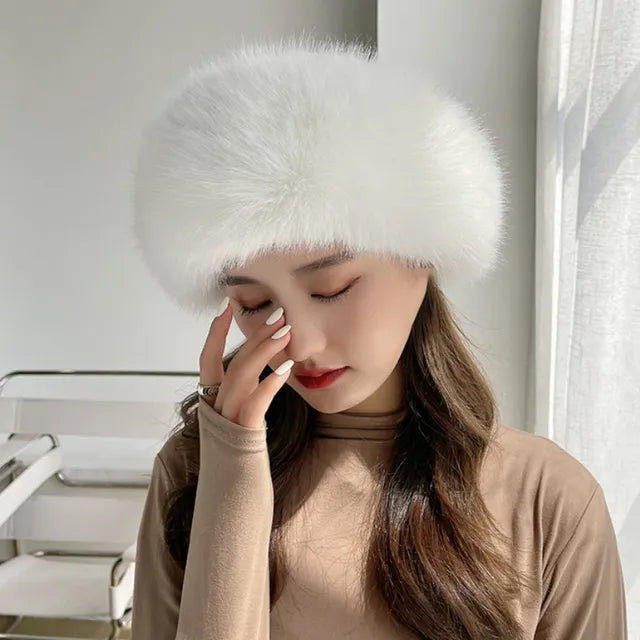 WinterWarmth Can: Ladies Fashion