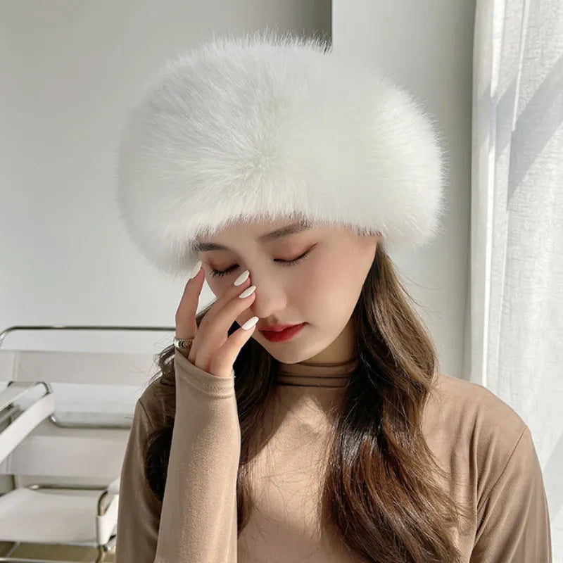 WinterWarmth Can: Ladies Fashion